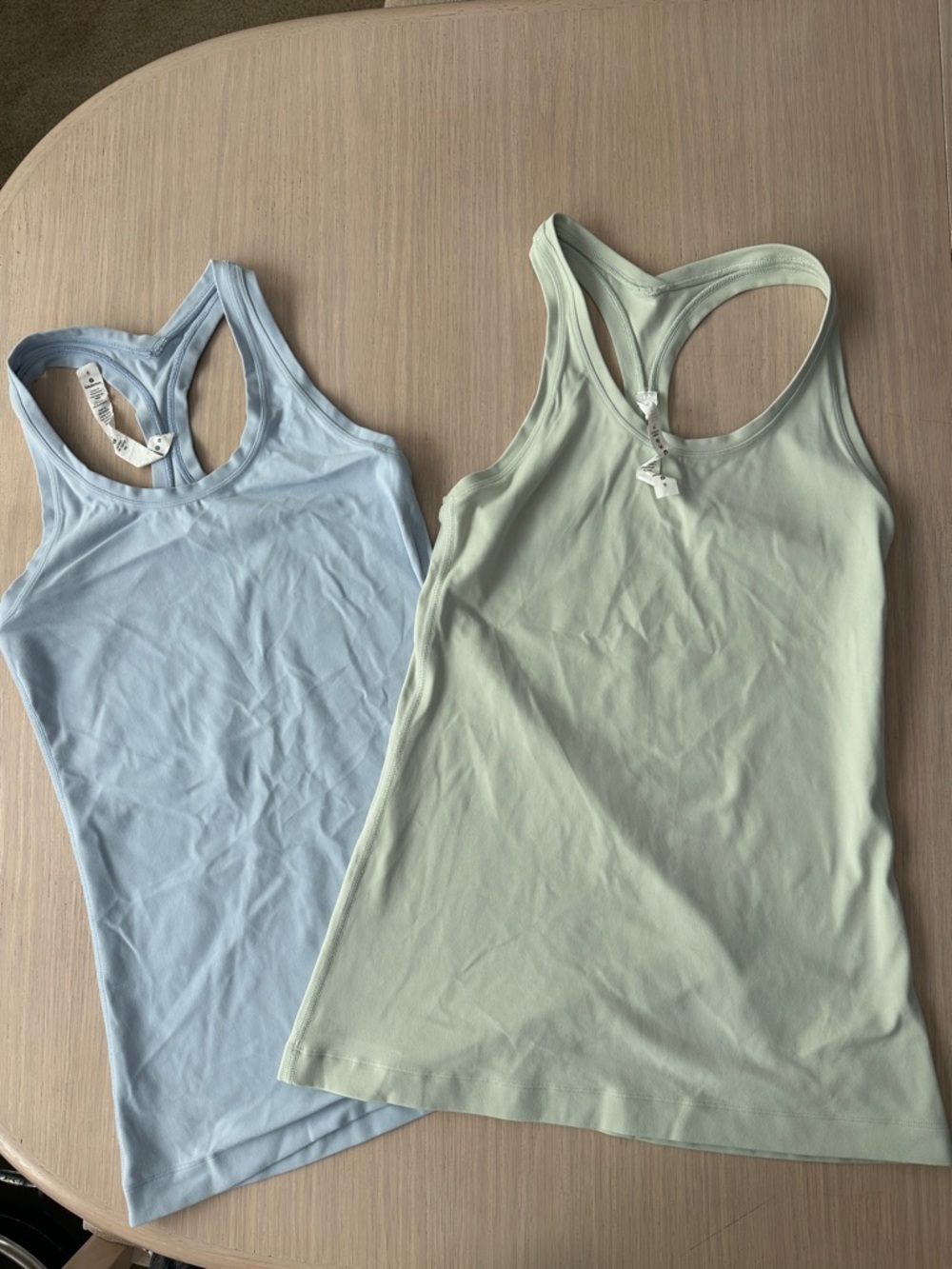 lululemon set 2 Racerback Tank Tops  Nulu- Light Blue & Light Green sz 6